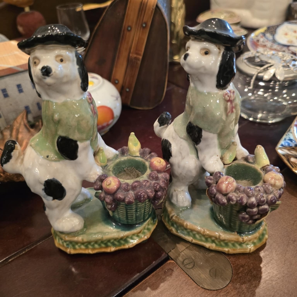 Charming Ceramic Dog Candle Holders - Black, White, Green